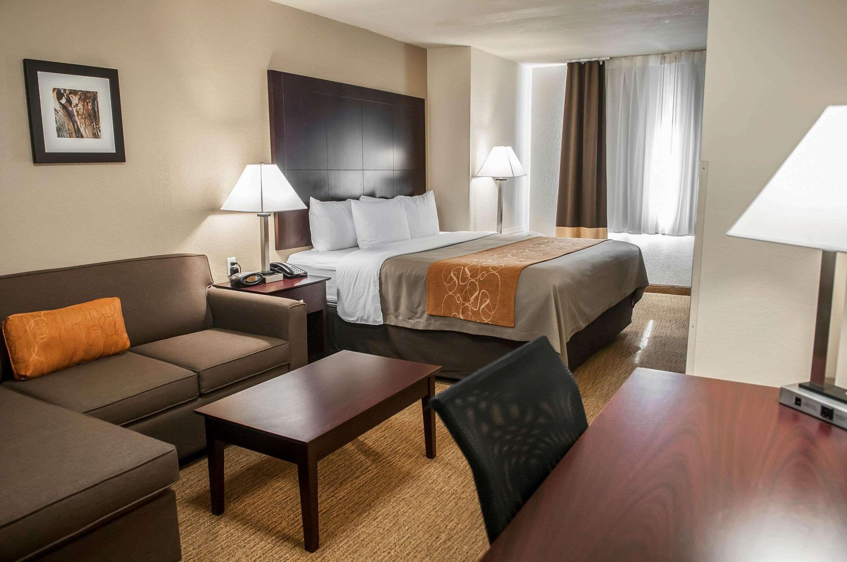 Comfort Suites Albuquerque-North Journal Center Bagian luar foto